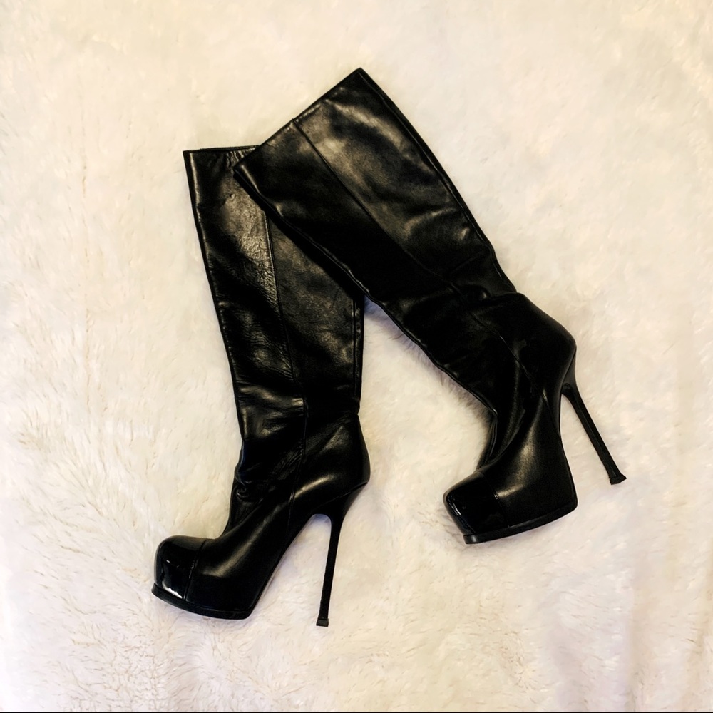 Yves Saint Laurant Boots 🔥🔥Black Leather knee high patent leather toe GORG…